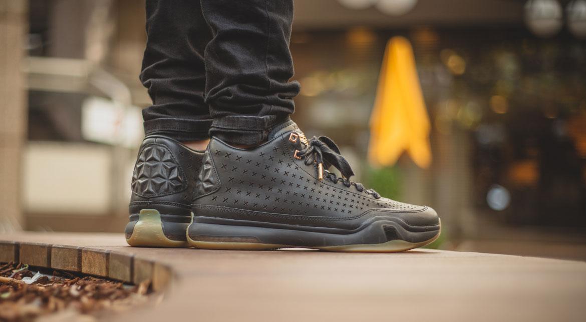 Nike Kobe X mid EXT QS Black Gum